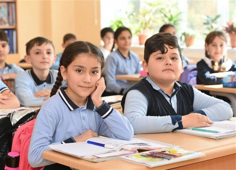 Зимние каникулы в школах Азербайджана