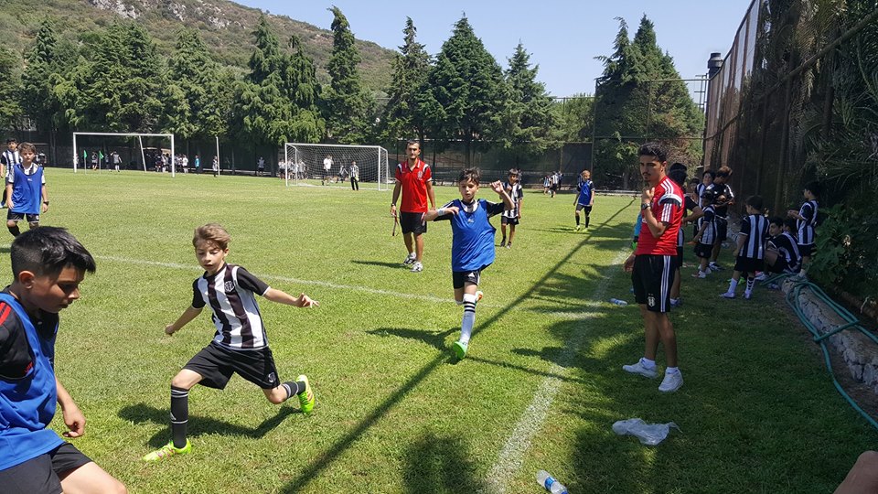 Футбольная школа "Beşiktaş"