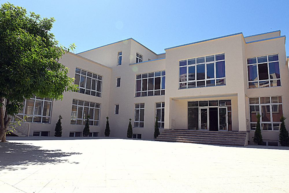Международная школа “Baku International Education Complex”