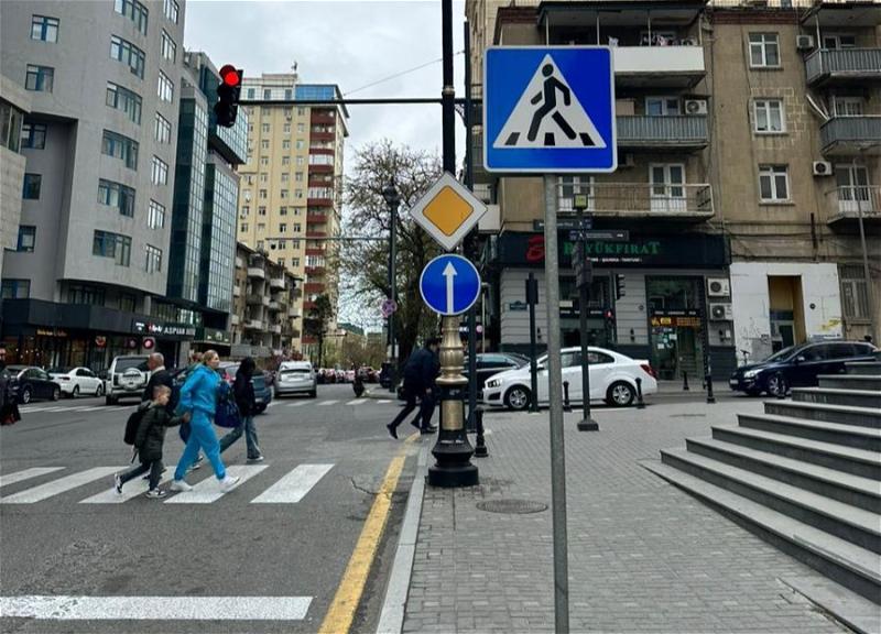 В Баку установлены новые светофоры 